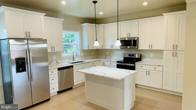 5231 D St SE, Washington, DC 20019 - photo 7