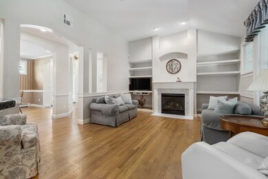 6 Bridlefield Ln, Medfield, MA 02052 - photo 3