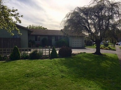 214 Charles Ct, Newberg, OR 97132 - photo 3