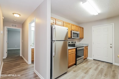 004-photo-kitchen-11396321