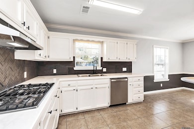 956 Bohne Rd, Port Allen, LA 70767 - photo 5