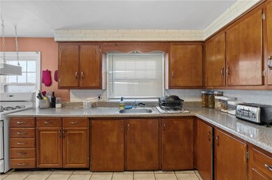 101 Warrington St, Providence, RI 02907 - photo 4