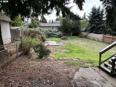 510 W Sheridan St, Newberg, OR 97132 - photo 3