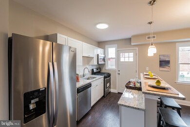 3928 Bareva Rd, Baltimore, MD 21215 - photo 6