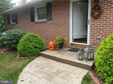 845 Jacks Ln, Orwigsburg, PA 17961 - photo 2