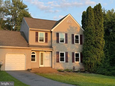 414 Windsor Cir, Exton, PA 19341 - photo 2