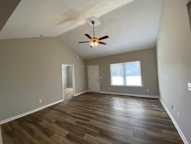 394 Grace Ct, Manchester, TN 37355 - photo 4