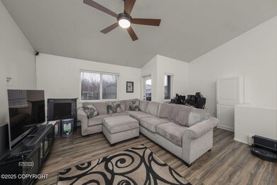 11-web-or-mls-7306 Meadow St Exports-11