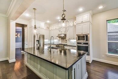 1727 Nina Lee Ln, Houston, TX 77018 - photo 3