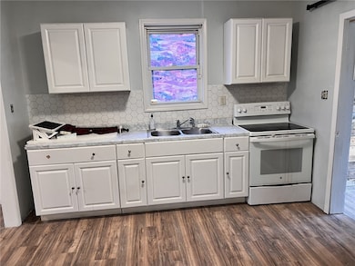 152 E Askren St, Uniontown, PA 15401 - photo 5