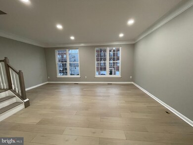 13024 Park Crescent Cir, Herndon, VA 20171 - photo 3