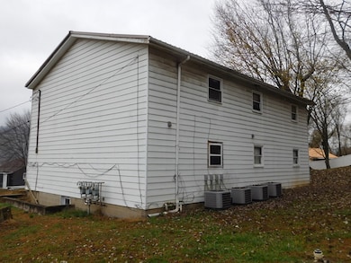 1125 4th St, New Martinsville, WV 26155 - photo 5