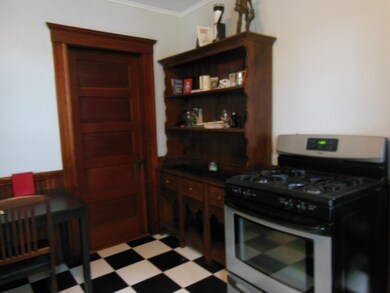 11 Mount Vernon St unit 1, Salem, MA 01970 - photo 2