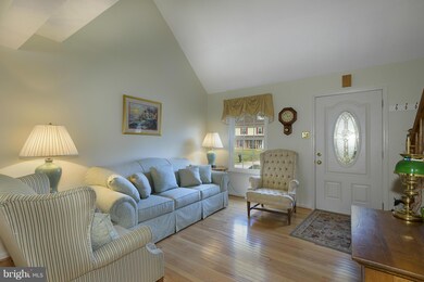 1574 Brimfield Cir, Sykesville, MD 21784 - photo 4