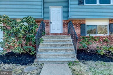 414 Robin Cir, Langhorne, PA 19047 - photo 3