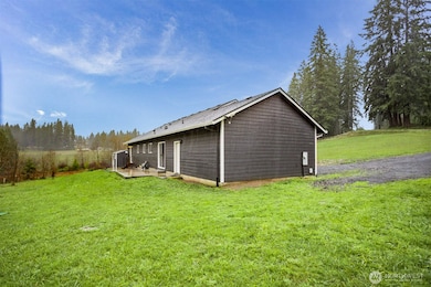 981 Schaffran Rd, Castle Rock, WA 98611 - photo 3