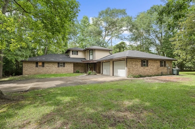 29611 E Hawthorne Dr, Spring, TX 77386 - photo 2