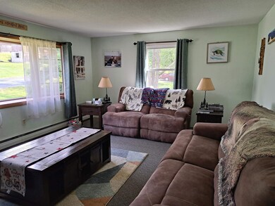 4 Fenway Ln, Claremont, NH 03743 - photo 3