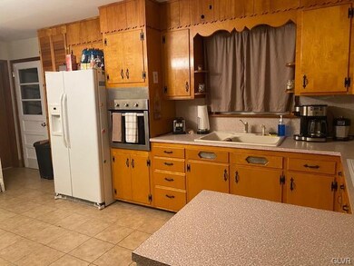 74 N Broad Street Extension unit Ext., Nazareth, PA 18064 - photo 7