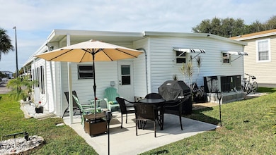 1071 Donegan Rd unit 502, Largo, FL 33771 - photo 4