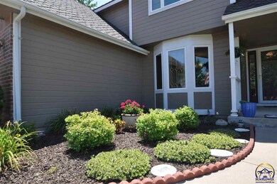 6021 SW 39th Ct, Topeka, KS 66610 - photo 2