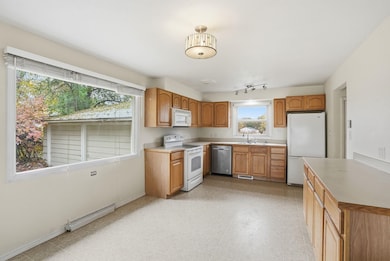 7505 N Altamont St, Spokane, WA 99217 - photo 6