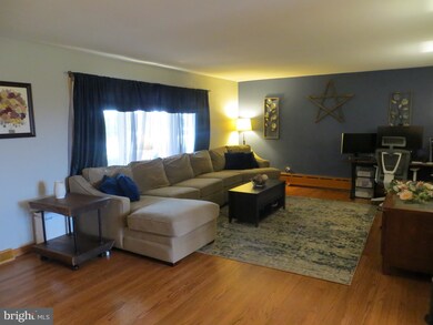 1721 County Line Rd, Bechtelsville, PA 19505 - photo 5