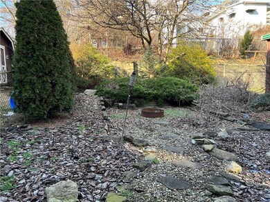 Cozy back yard!