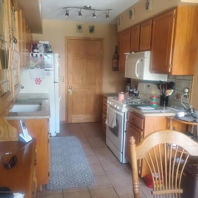 253F97B2-F99E-4132-B263-7939EC88951C