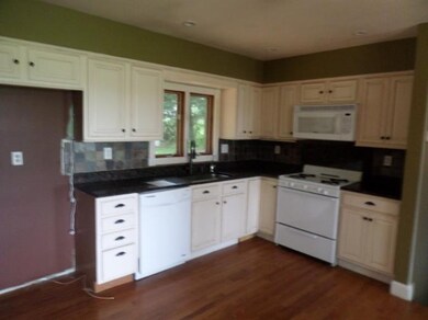 384 E 100 S, Valparaiso, IN 46383 - photo 4