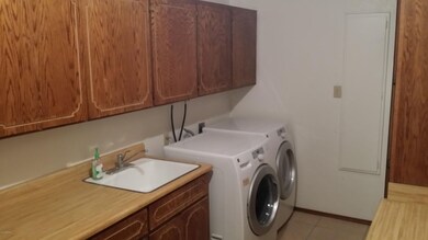 4007 E Garnet Cir, Mesa, AZ 85206 - photo 2