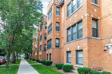 4818 N Hoyne Ave unit 4, Chicago, IL 60625 - photo 2