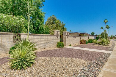 14027 N Palm Ridge Dr W, Sun City, AZ 85351 - photo 5