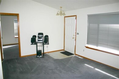 719 E Tara Lee Ave, Medical Lake, WA 99022 - photo 2
