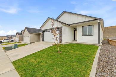 3725 Nuthatch St, Richland, WA 99352 - photo 2