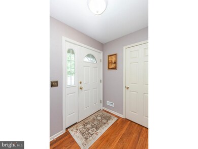 459 Berkshire Dr, Souderton, PA 18964 - photo 3