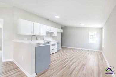 508 Beacham Ct W, Macon, GA 31216 - photo 6