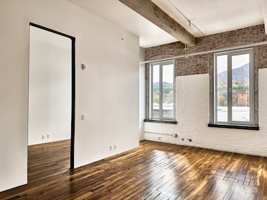 520 State Rd unit 202, North Adams, MA 01247 - photo 6