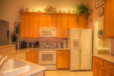 Sykes Loop Dr 206 - Kitchen