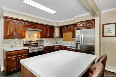 2245 Van Nostrand Ave, Merrick, NY 11566 - photo 7