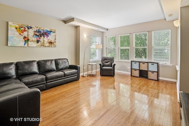 4915 N Hoyne Ave unit 2S, Chicago, IL 60625 - photo 3