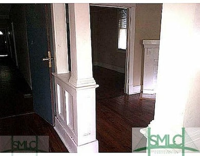 Foyer.