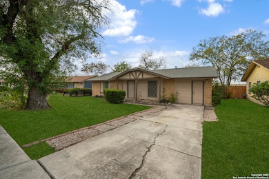 5806 Castle Hunt, San Antonio, TX 78218 - photo 4