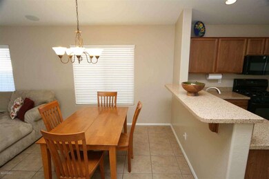 Dining Area and Breakfast Bar