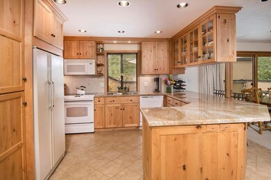 FallRdg-406-MLS_04