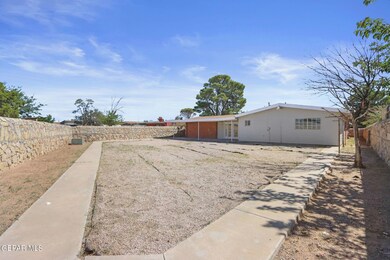 213 Duanesburg St, Horizon City, TX 79928 - photo 2