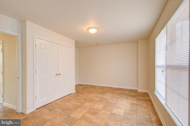 448 Blossom Ln, Frederick, MD 21701 - photo 5