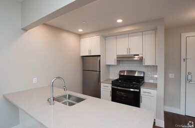 241-15 Northern Blvd unit 2I, Flushing, NY 11362 - photo 7