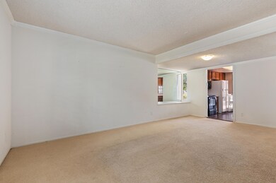03 - Living Room