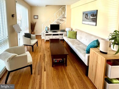 46 E Taylor Run Pkwy, Alexandria, VA 22314 - photo 4